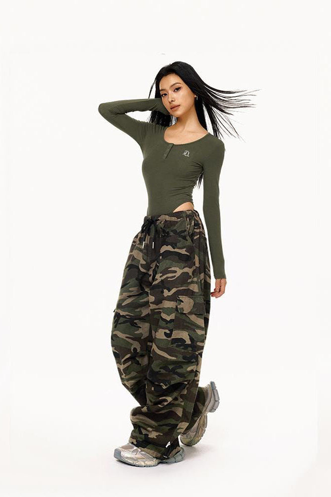 Y2K Oversized Camo Cargos | Avery